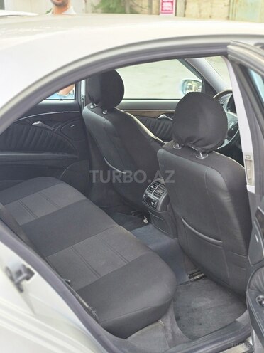Mercedes E 270 2002, 600,000 km - 2.7 l - Bakı