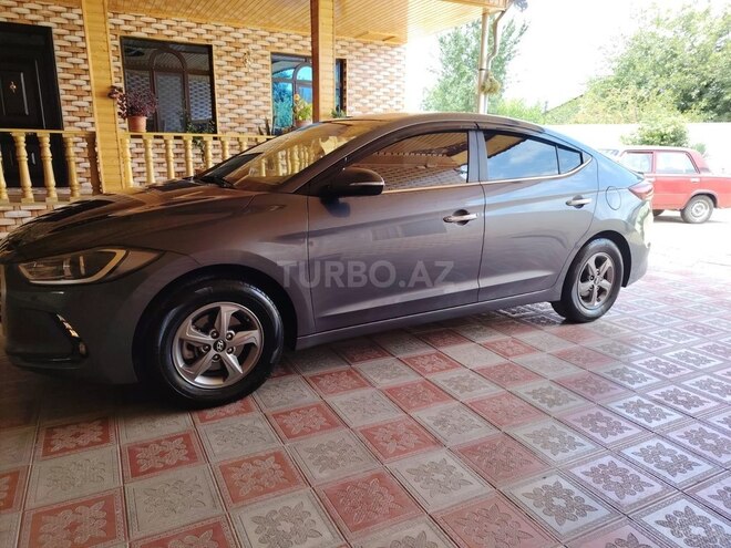 Hyundai Elantra 2018, 132,000 km - 1.6 l - Ağstafa