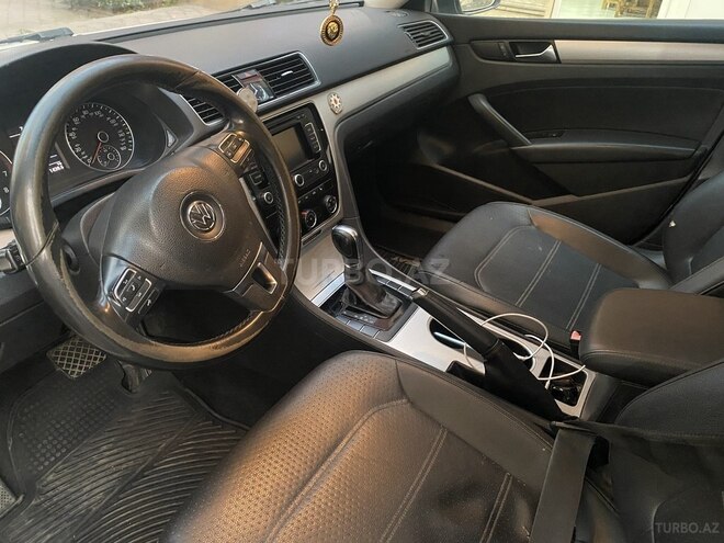 Volkswagen Passat 2012, 145,000 km - 2.5 l - Bakı