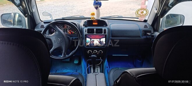 Mitsubishi Pajero io 2000, 209,568 km - 2.0 l - Neftçala
