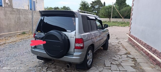 Mitsubishi Pajero io 2000, 209,568 km - 2.0 l - Neftçala