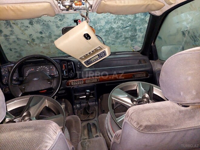 Ford  1986, 300,000 km - 2.0 l - Bakı
