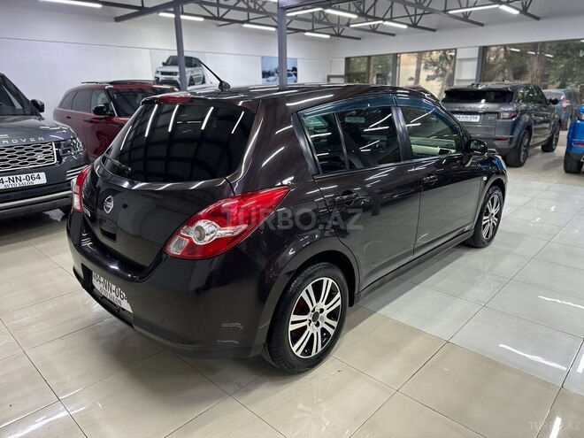 Nissan Tiida-7