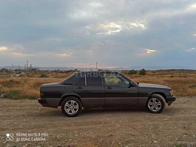 Mercedes 190 1992, 250,000 km - 2.0 л - Sumqayıt