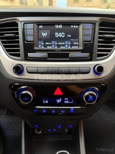 Hyundai Accent 2017, 110,000 km - 1.6 l - Bakı
