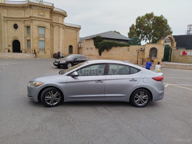 Hyundai Elantra 2017, 73,000 km - 2.0 л - Bakı