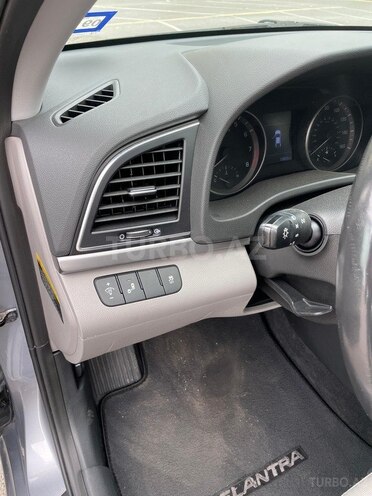Hyundai Elantra 2017, 73,000 km - 2.0 л - Bakı