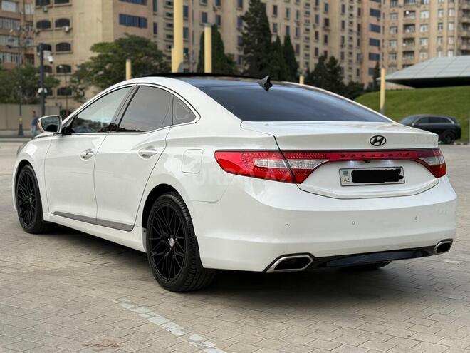 Hyundai Grandeur-4