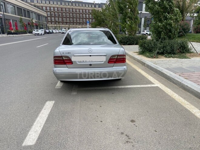 Mercedes E 240 2000, 278,000 km - 2.4 l - Bakı