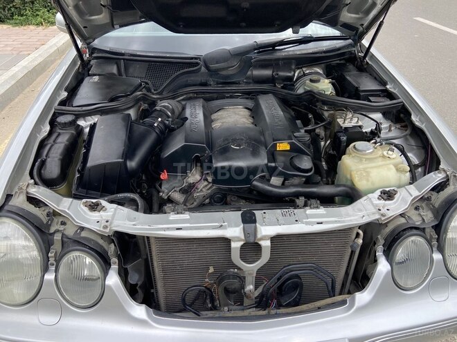 Mercedes E 240 2000, 278,000 km - 2.4 l - Bakı