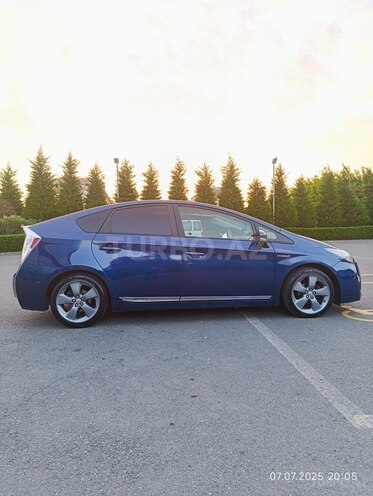 Toyota Prius 2011, 220,000 km - 1.8 l - Şəki