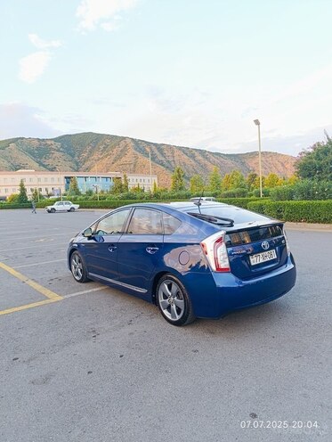 Toyota Prius 2011, 220,000 km - 1.8 l - Şəki