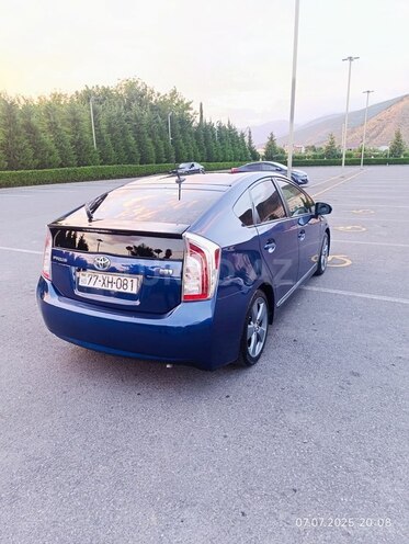 Toyota Prius 2011, 220,000 km - 1.8 l - Şəki