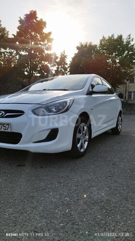 Hyundai Accent 2013, 183,563 km - 1.4 l - Şəki