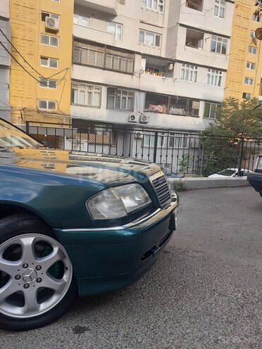 Mercedes C 180-9