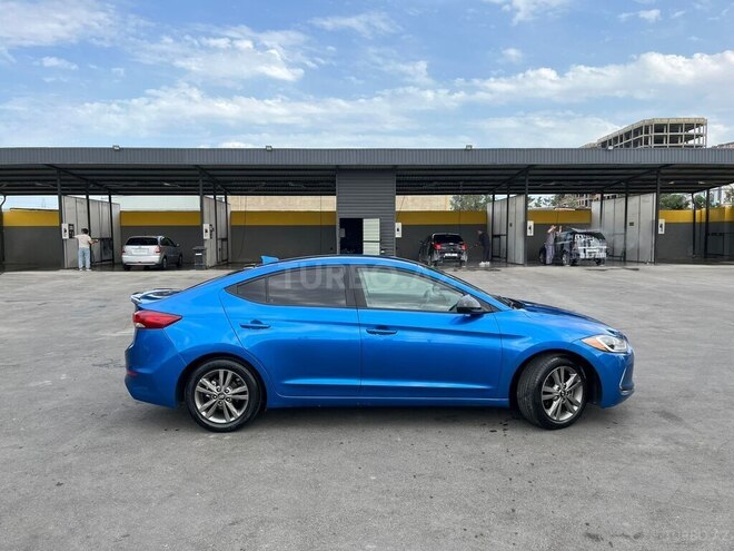Hyundai Elantra 2017, 201,892 km - 2.0 л - Bakı
