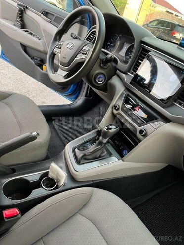 Hyundai Elantra 2017, 201,892 km - 2.0 л - Bakı