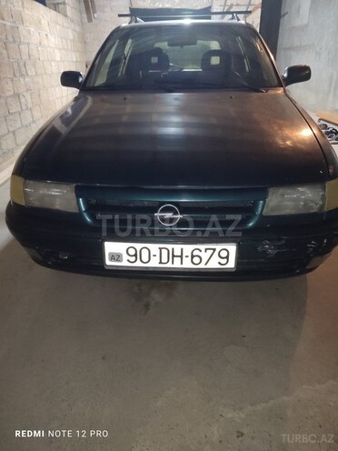 Opel Astra 1997, 396,000 km - 1.4 l - Qusar