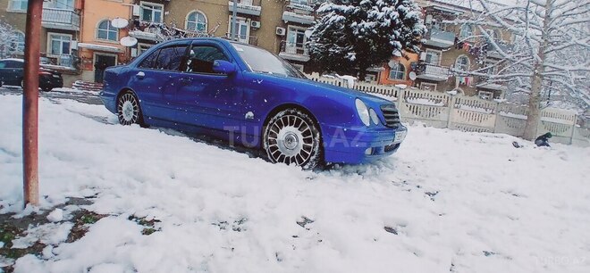 Mercedes E 220 d 2000, 523,000 km - 2.2 l - Şirvan