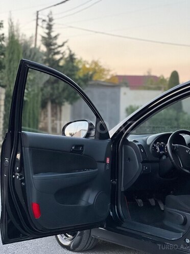 Hyundai i30 2011, 205,000 km - 1.6 л - Bakı