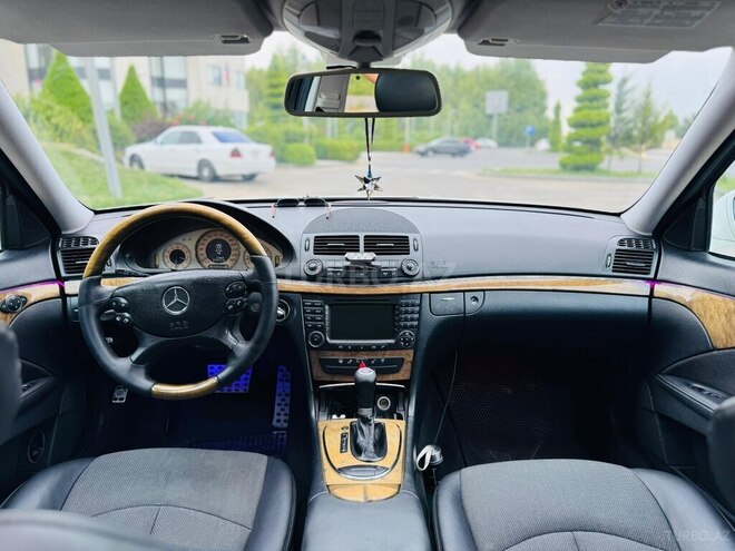 Mercedes E 280-15