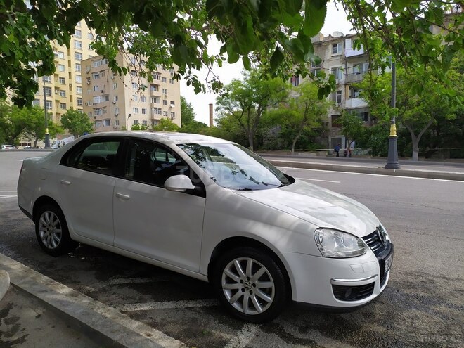 Volkswagen Jetta 2009, 102,012 km - 1.6 l - Bakı