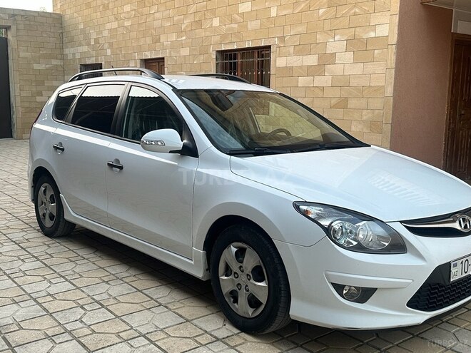 Hyundai i30 2011, 231,500 km - 1.4 l - Şəmkir