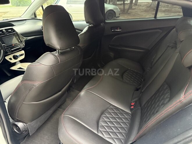 Toyota Prius 2018, 139,500 km - 1.8 л - Bakı