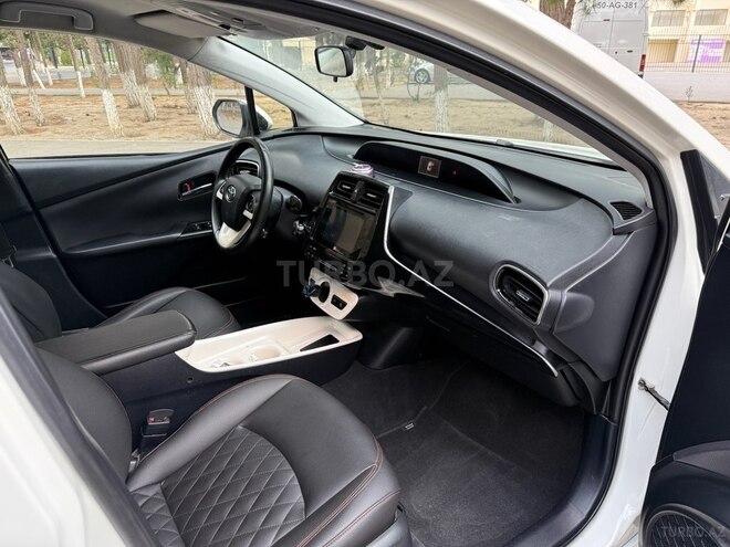 Toyota Prius 2018, 139,500 km - 1.8 л - Bakı