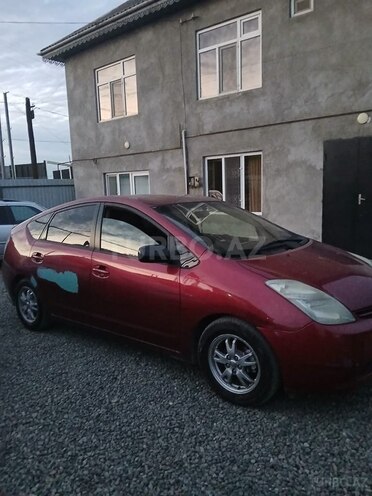 Toyota Prius-3