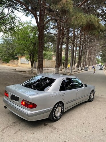 Mercedes E 270 1999, 250,000 km - 2.7 л - Sumqayıt