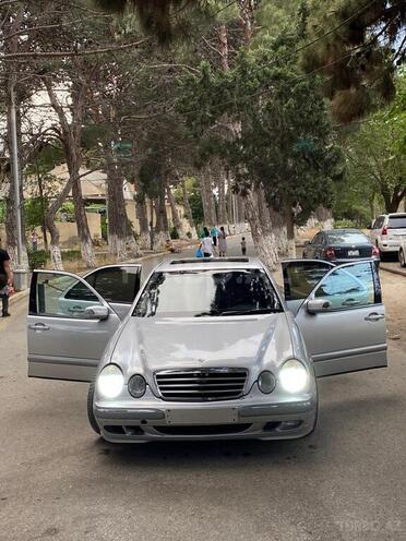Mercedes E 270 1999, 250,000 km - 2.7 л - Sumqayıt