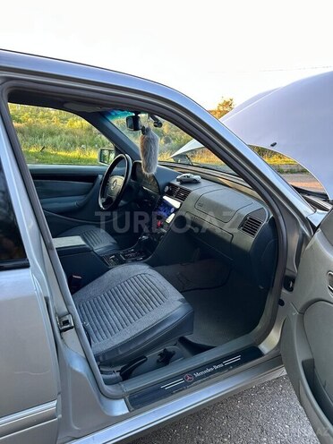 Mercedes C 230 1999, 368,588 km - 2.3 л - Quba