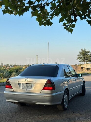 Mercedes C 230 1999, 368,588 km - 2.3 л - Quba