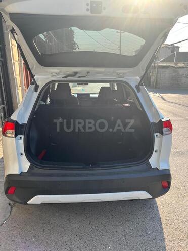 Toyota Corolla Cross 2024, 21,000 km - 2.0 l - Bakı