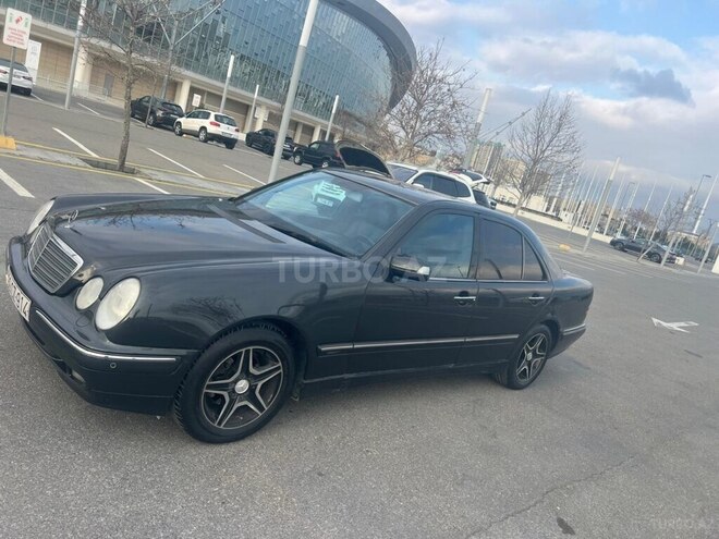 Mercedes E 220 d 2001, 520,000 km - 2.2 л - Bakı