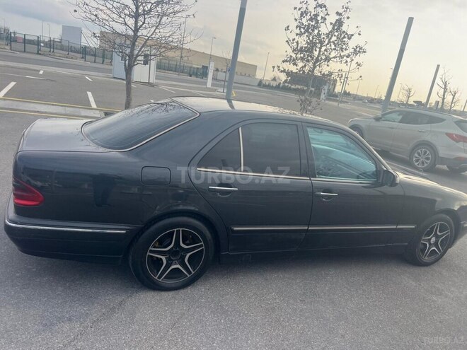 Mercedes E 220 d 2001, 520,000 km - 2.2 л - Bakı