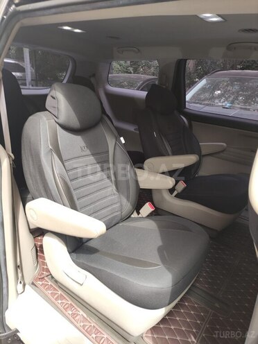 Kia Carnival 2019, 192,300 km - 2.2 л - Bakı