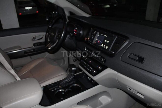 Kia Carnival 2019, 192,300 km - 2.2 л - Bakı
