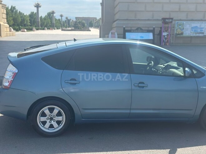 Toyota Prius-3