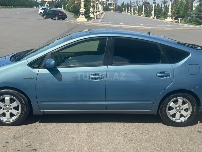 Toyota Prius-10