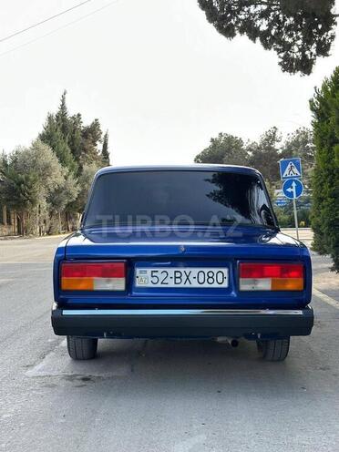LADA (VAZ) 2107 2006, 95,000 km - 1.6 l - Salyan
