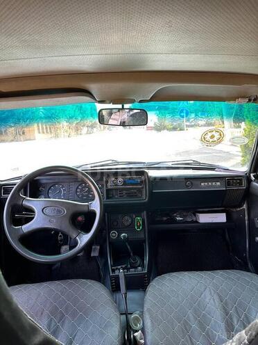 LADA (VAZ) 2107 2006, 95,000 km - 1.6 l - Salyan