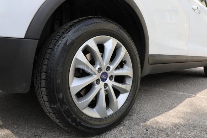 Ford Kuga 2012, 175,000 km - 2.5 l - Bakı