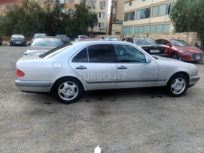 Mercedes E 240 1998, 370,000 km - 2.4 l - Bakı