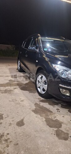 Hyundai i30 2009, 260,000 km - 1.4 л - Tovuz