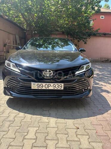 Toyota Camry-1