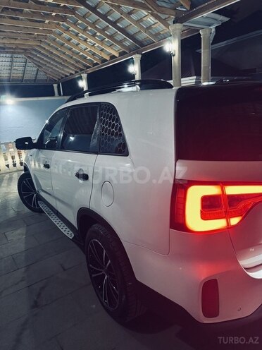 Kia Sorento-8