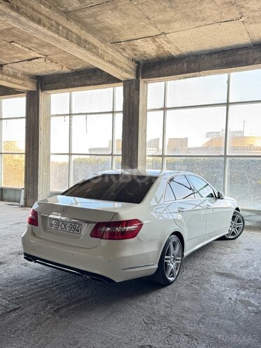 Mercedes E 200 2009, 330,000 km - 1.8 l - Bakı