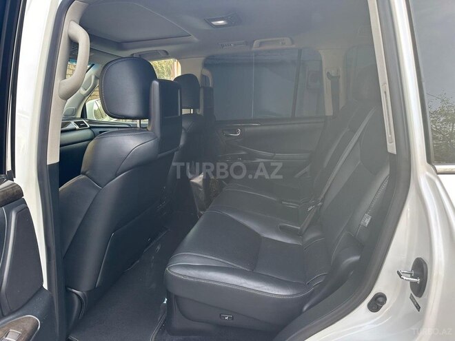 Lexus LX 570-10
